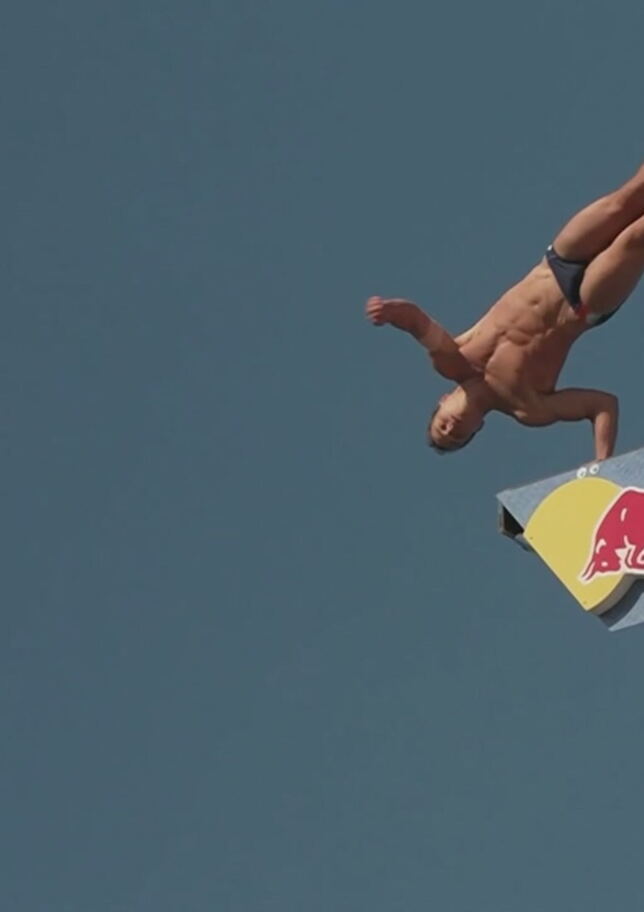 Redbull Cliff Diving: il tuffo di Davide Baraldi