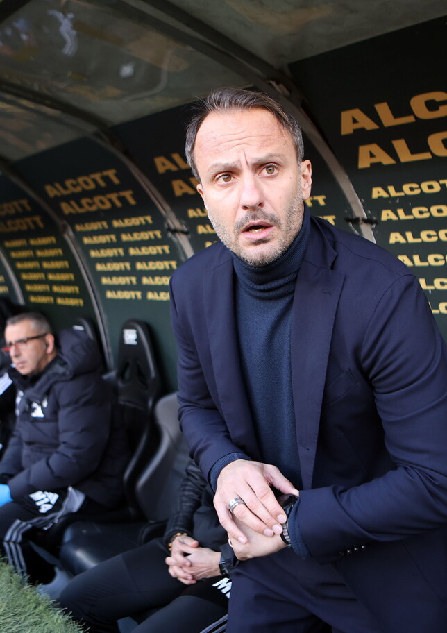 Gilardino pronto a tornare gialloblù: vicina l'intesa col Parma per la panchina