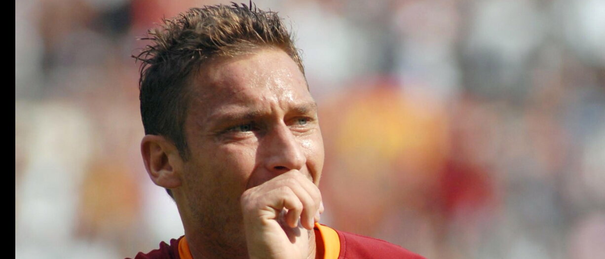 Totti: "Non mi sento 50 anni, di testa ne ho 25. Orgoglioso di quello che ho fatto con la Roma"