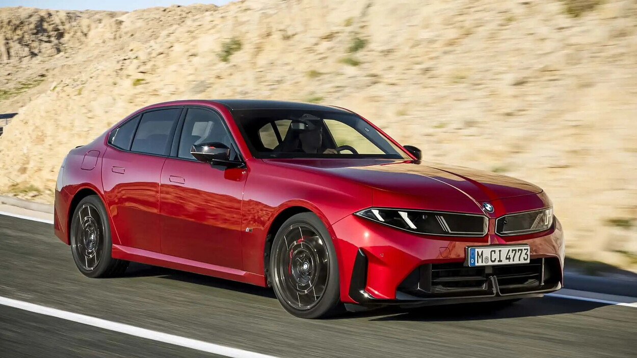 Ecco la nuova BMW Serie 3: motori benzina e addio diesel