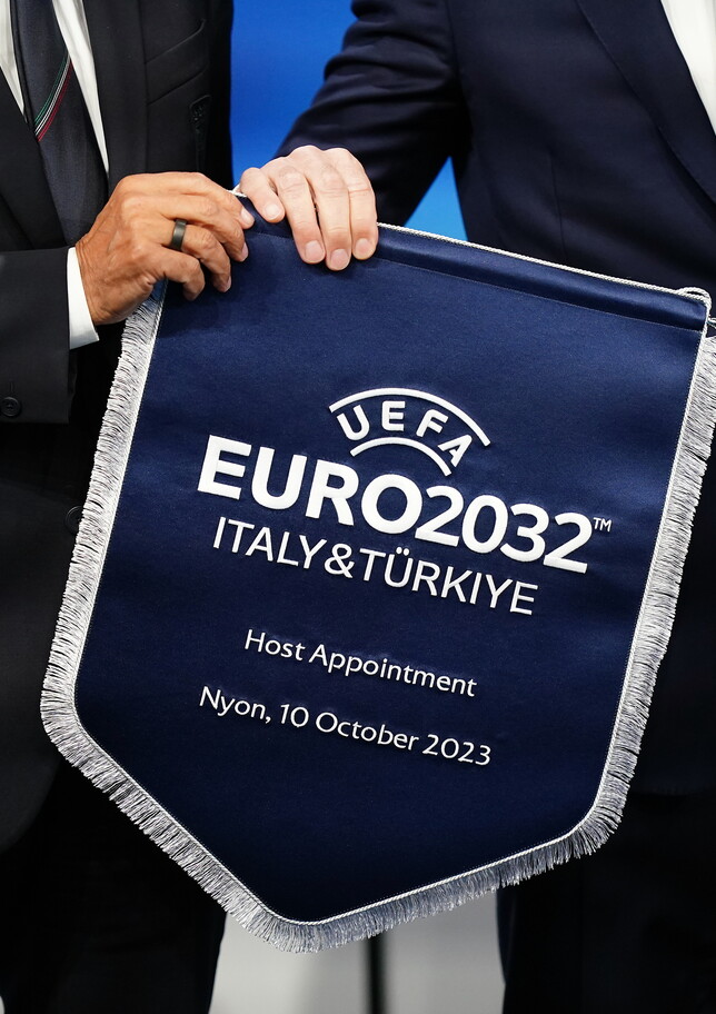 Euro 2032: trasmessi alla Uefa i dossier di 13 città e 14 stadi, ecco quali