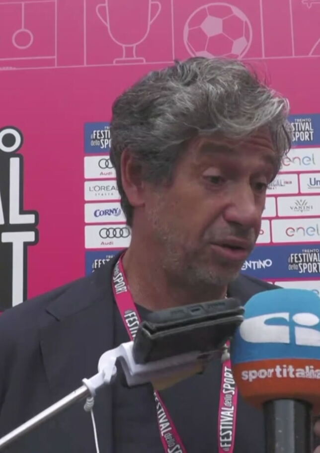 Albertini: "Milan cantiere aperto, non è semplice ripartire da zero"