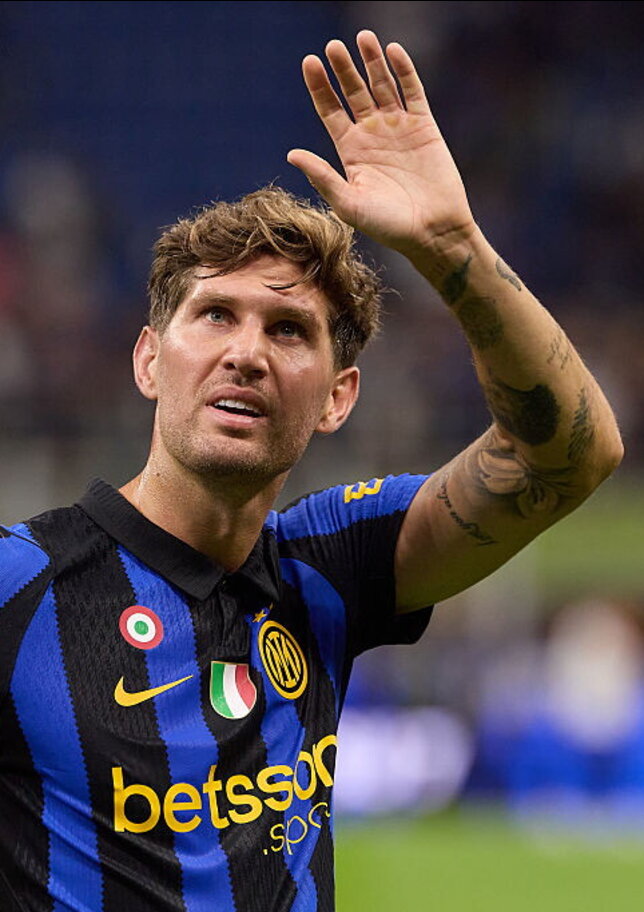 Inter, Stones: "Irreale il gol al debutto contro il Betis, essere qua è indescrivibile. La mia miglior qualità? Il passaggio."