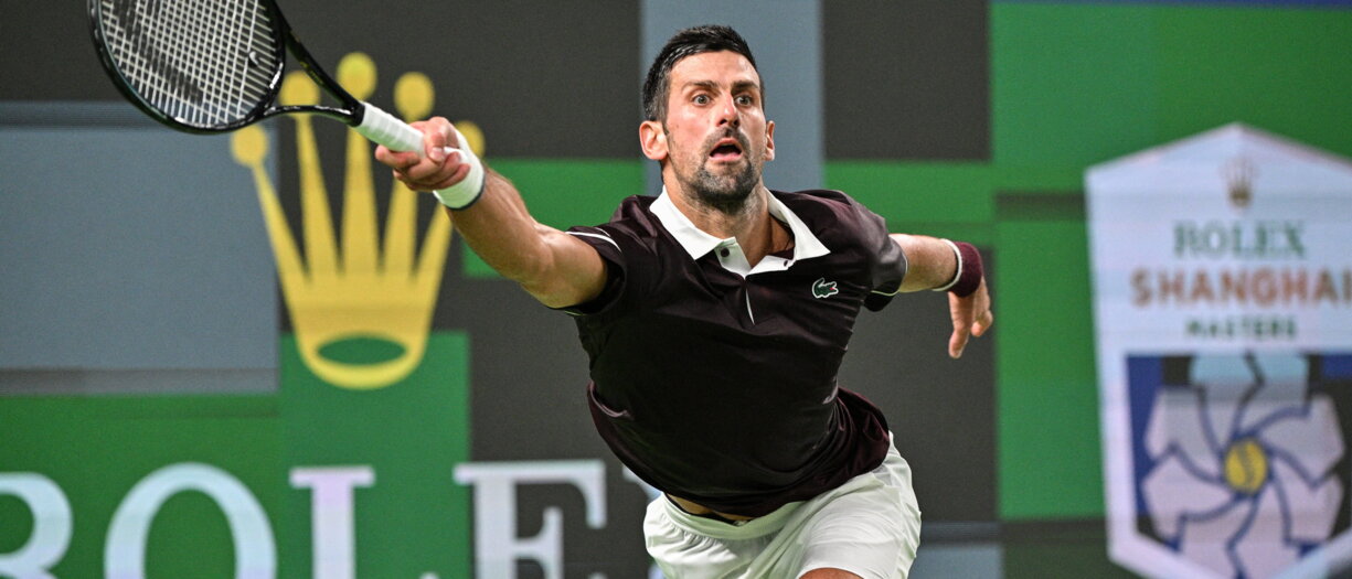 Tennis: Djokovic subito eliminato a Shanghai, Zverev avanza