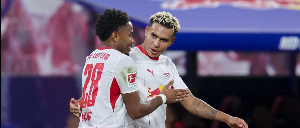 Milan, Nkunku sugli scudi in Bundesliga: tripletta all'Eintracht