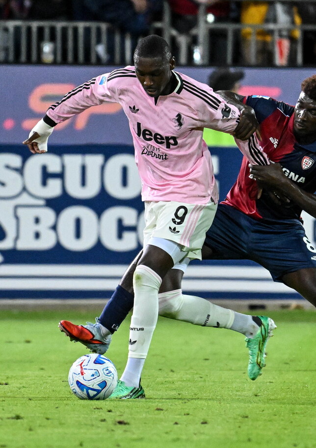Le pagelle di Cagliari-Juve: Kolo Muani, non basta il gol! Anche Conceiçao bocciato