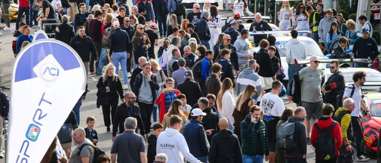 Automobilismo, in 30mila a Monza per l'ACI Racing Weekend