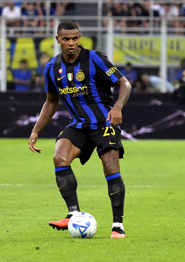 Akanji si riprende l'Inter: "Dobbiamo riscattare il ko col Real. Bello rivedere Sommer"