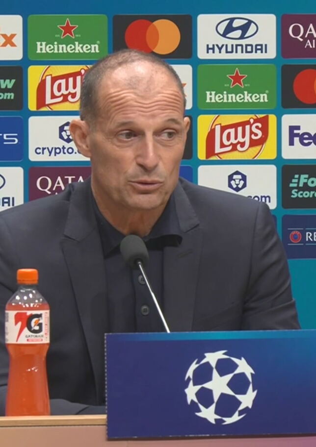 Allegri e la difesa a 3: "Sabato il presidente si è divertito ma col Villarreal sarà diverso"