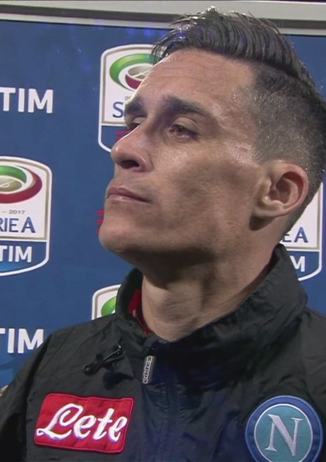 Callejon chiama Mertens: "Resta qua"