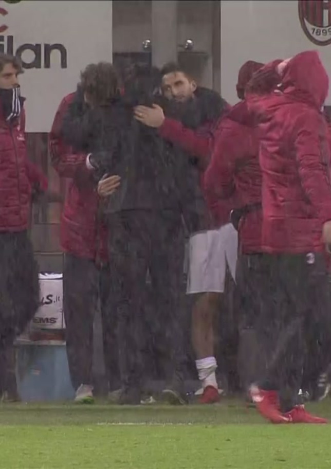 Gattuso abbraccia tutti