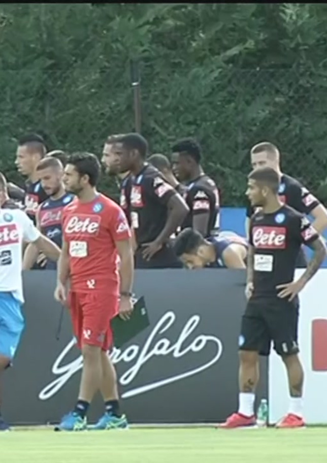Napoli, 17 gol all'esordio