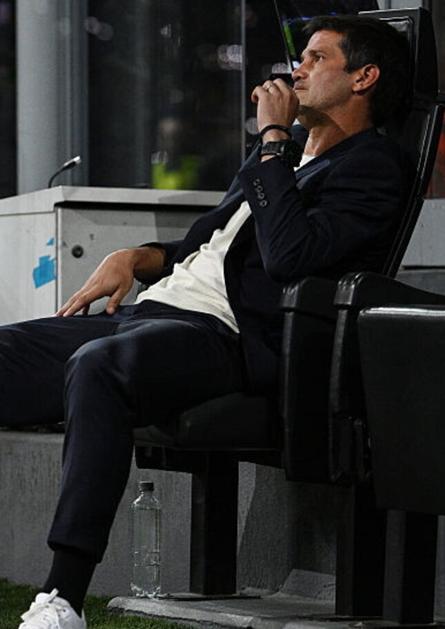 Chivu: "Sconfitta che fa male, le aspettative erano diverse. Mancato equilibrio, io primo responsabile"