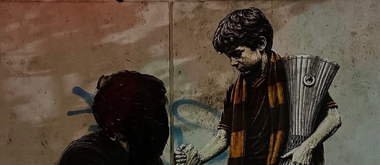 Roma, vandalizzato il murale di Mourinho: vernice sul volto dello Special One