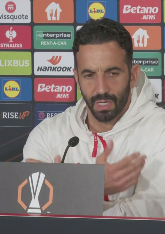 Amorim: "Le critiche sono normali in un grande club. La squadra migliora"