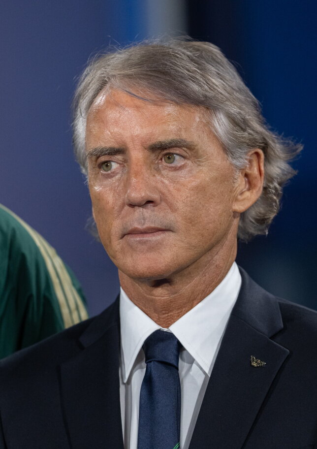 Champions ed Europa League parlano italiano: dopo vent'anni i capocannonieri dei due tornei sono azzurri (o quasi). E Mancini osserva