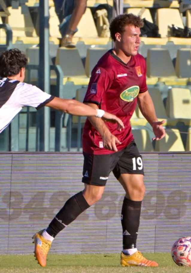Livorno, Regazzetti si opera per un tumore. Lucarelli: "Attacchi ignobili, mi vergogno"
