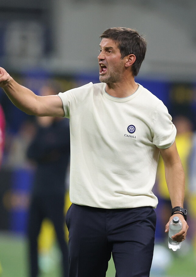 Chivu: "Dobbiamo reagire, nessuno ci aspetta. L'infortunio di Lautaro scoperto a fine gara"