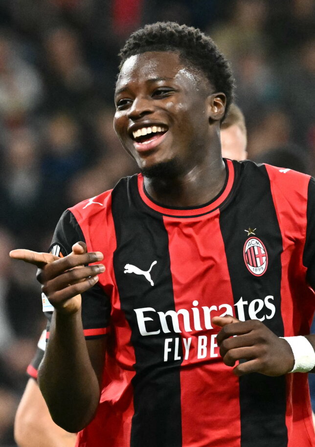 Il Milan blinda Cisse: era destinato al PSV, ora Cardinale gli triplica lo stipendio