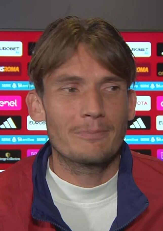 Roma, de Roon: "Non dobbiamo avere aspettative ma guardare gara dopo gara"