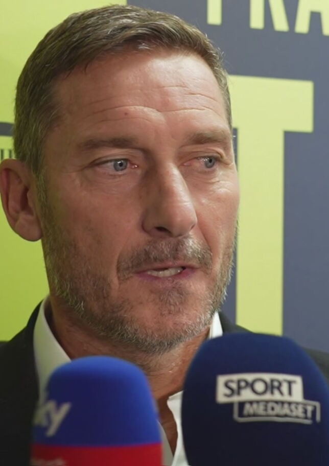 Totti: "Mi piacerebbe giocare in questa Roma"