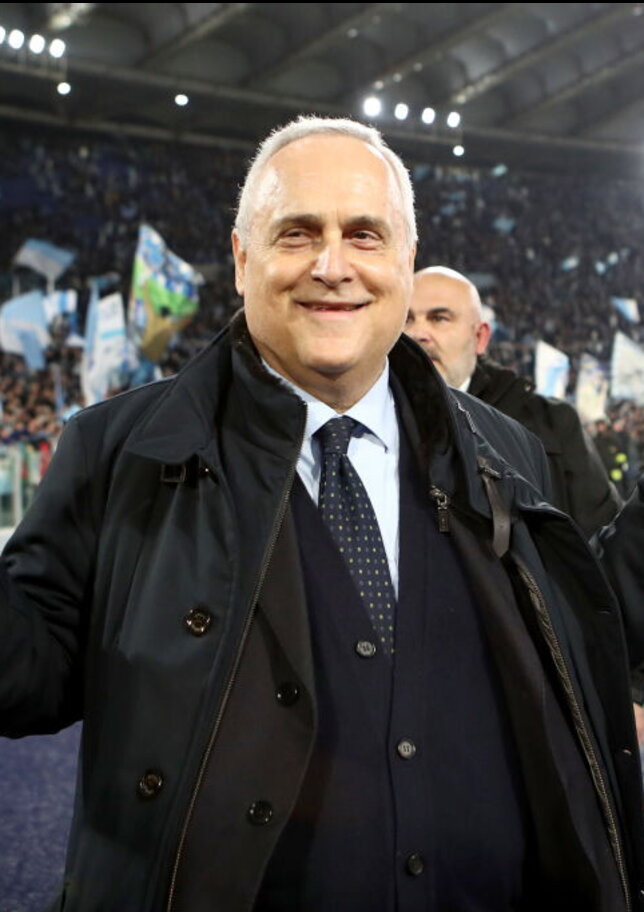 È la rivincita di Claudio Lotito: i tifosi vogliono la detronizzazione, lui risponde con colpi mirati e il primo posto