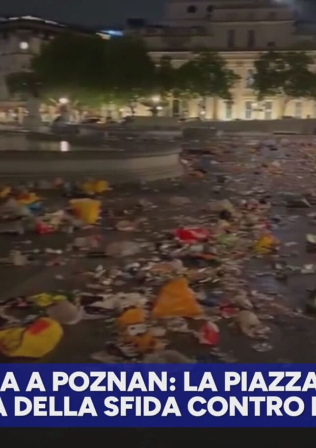 Vergogna a Poznan: piazza sommersa da rifiuti prima della sfida contro il Sunderland