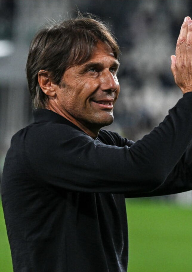 Conte fa chiarezza sul suo futuro: "Al momento non ci sono trattative in fase avanzata"