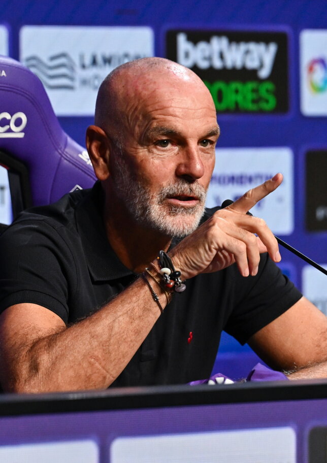 Pioli: "Fiorentina? Colpa mia, ma non sono bollito. Milanello particolare, ma non dimentico Ibra"