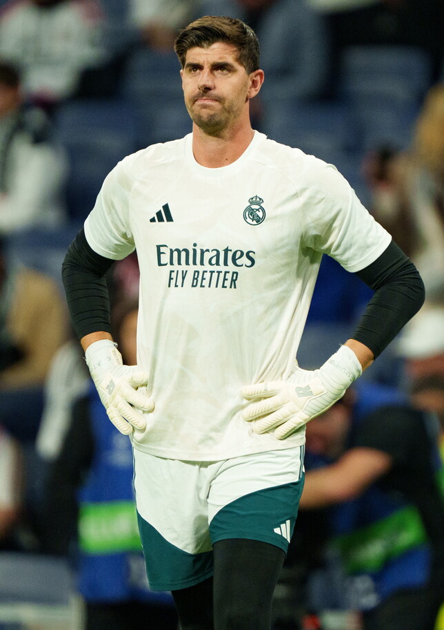Tegola Real Madrid: Mourinho perde Courtois per la sfida con il Barcellona