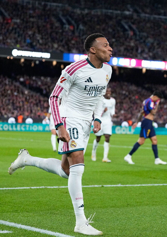 Mbappé schianta il Barça con una doppietta da Pallone d'Oro: il Real riapre la Liga al Camp Nou